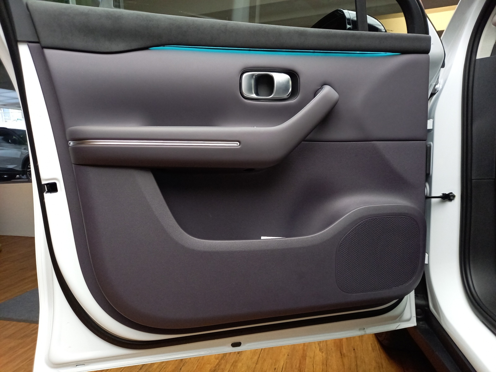 Leapmotor C10 1.5 REEV Design
