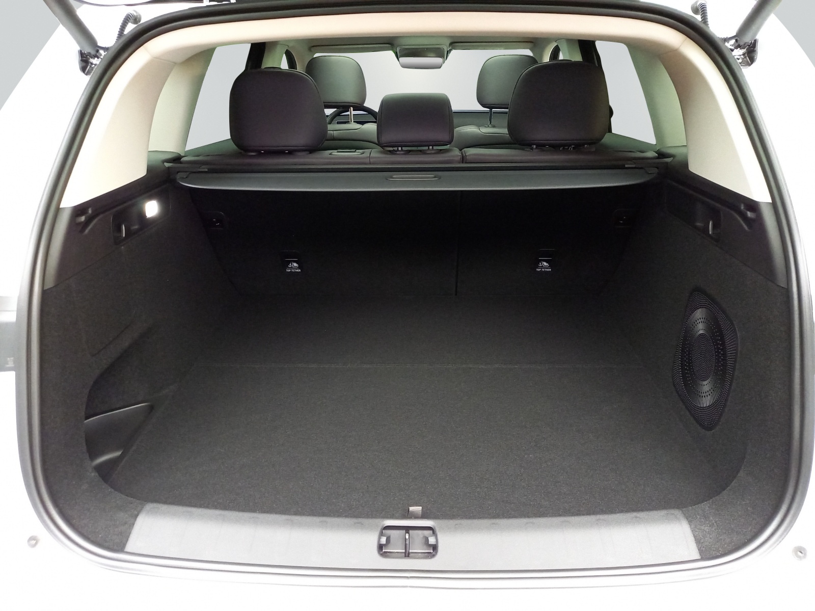 Leapmotor C10 1.5 REEV Design