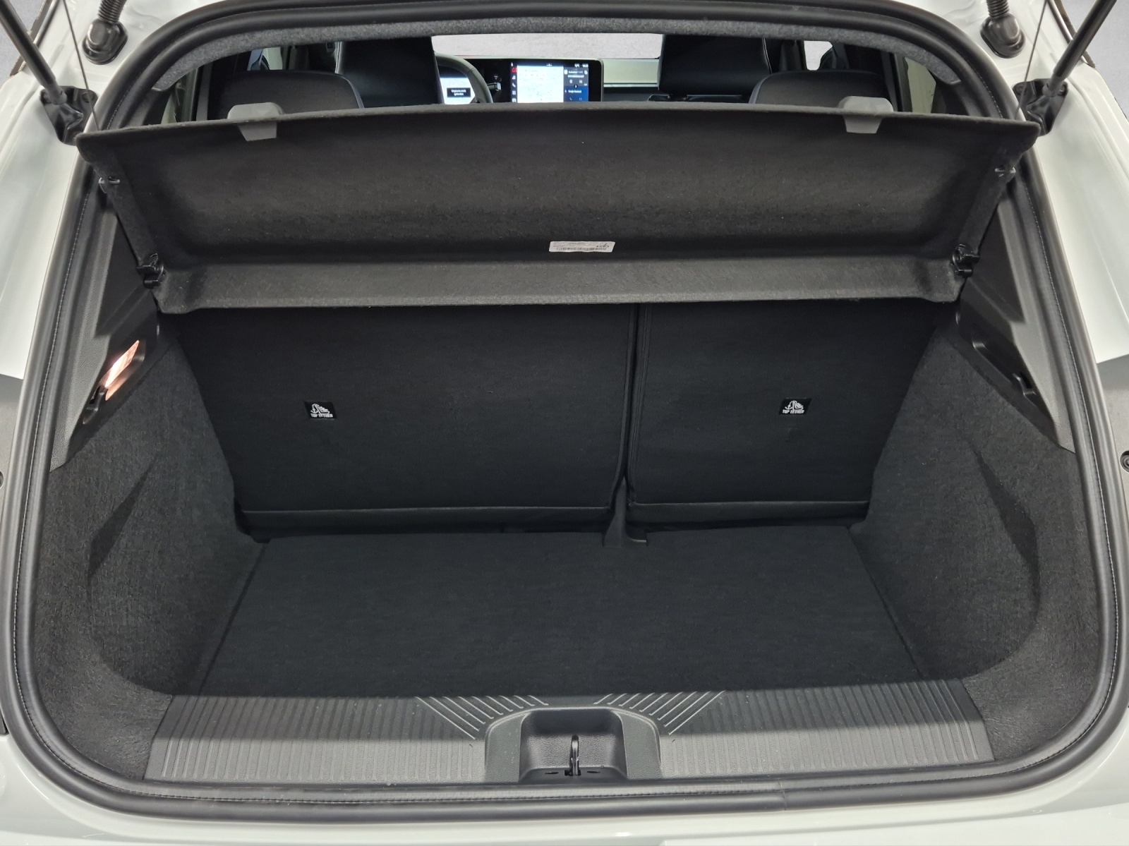 Nissan Micra Evolve 52kWh