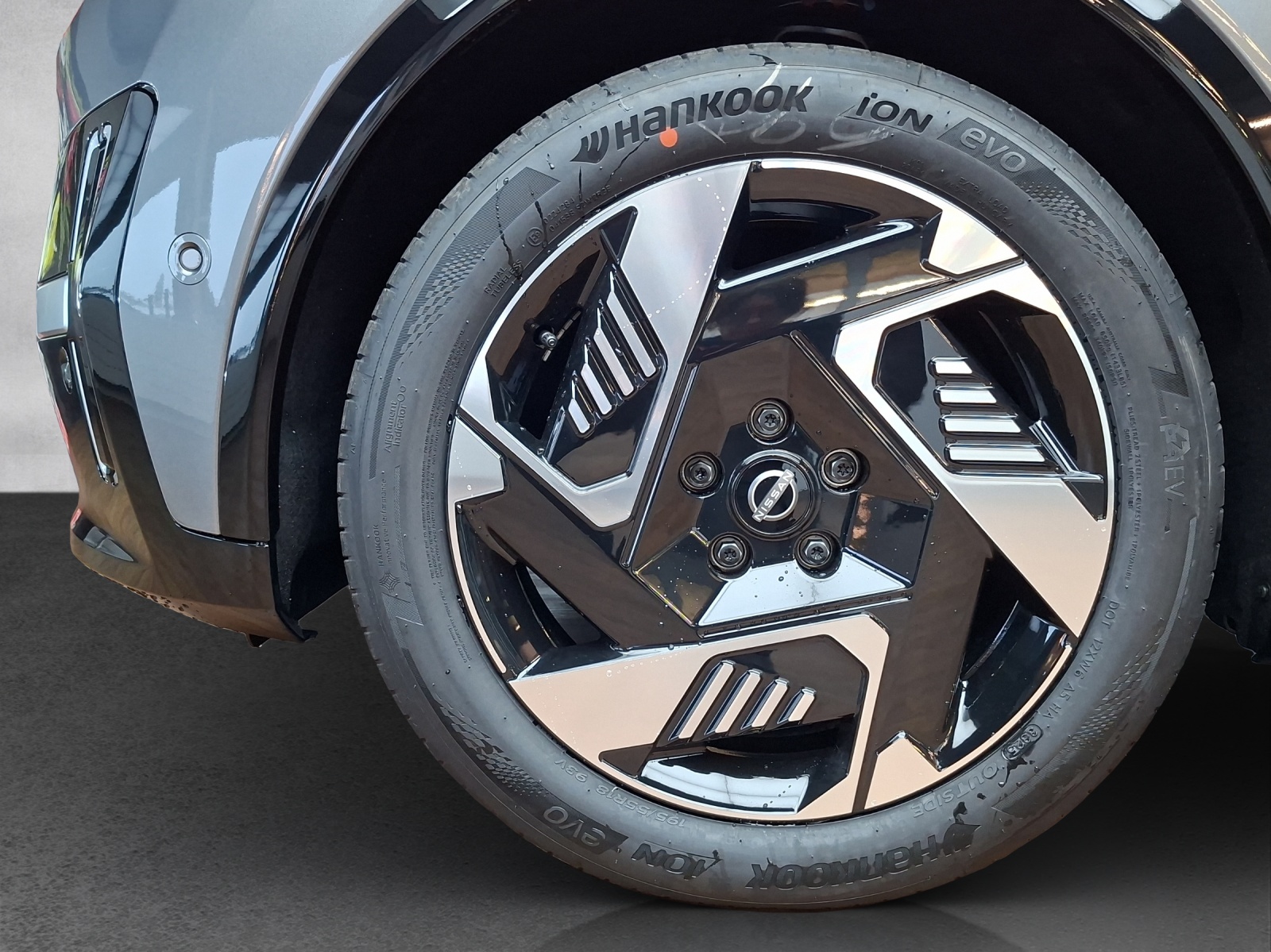 Nissan Micra Evolve 52 kWh