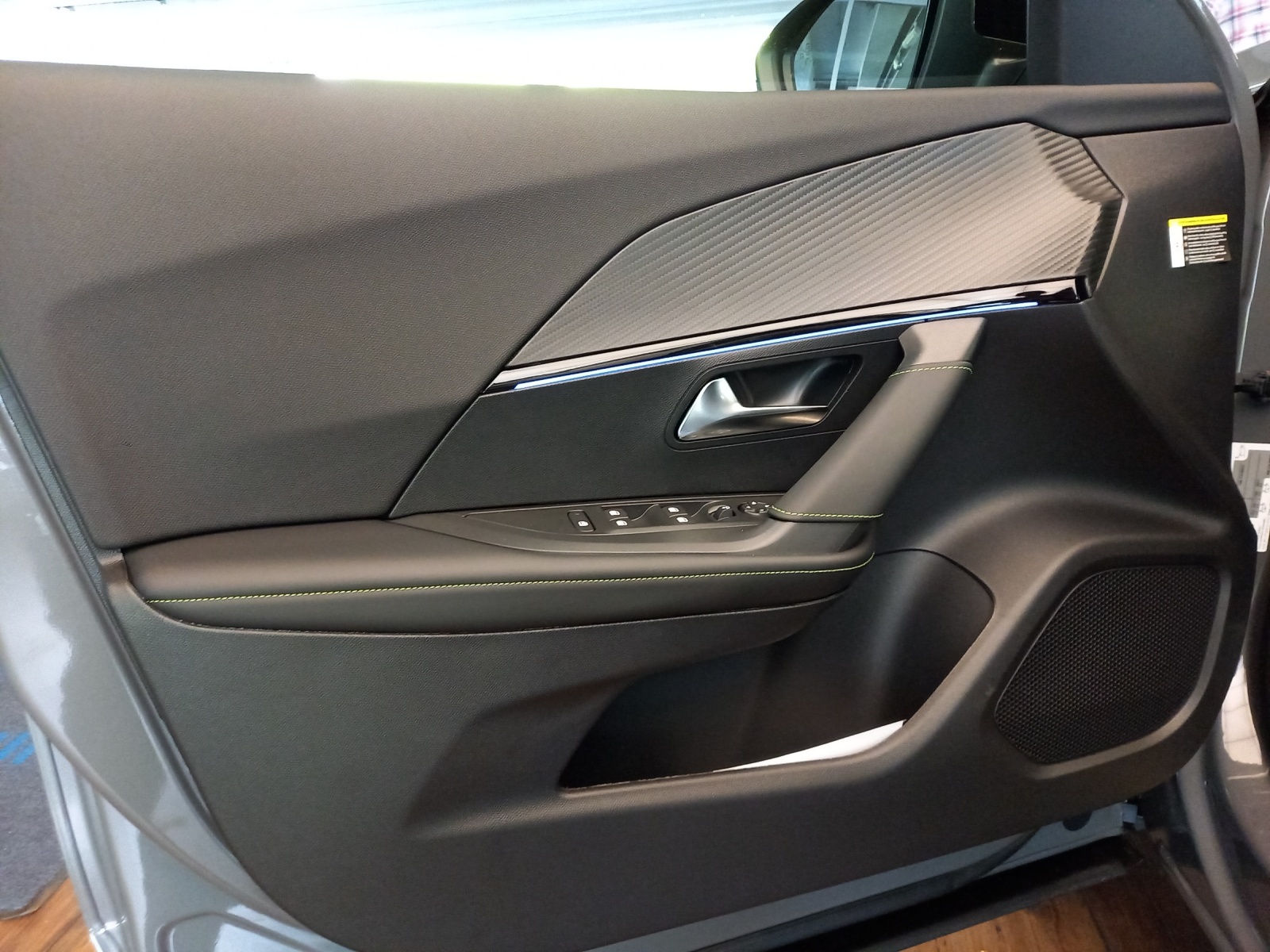 Peugeot 2008 1.2 Hybrid GT