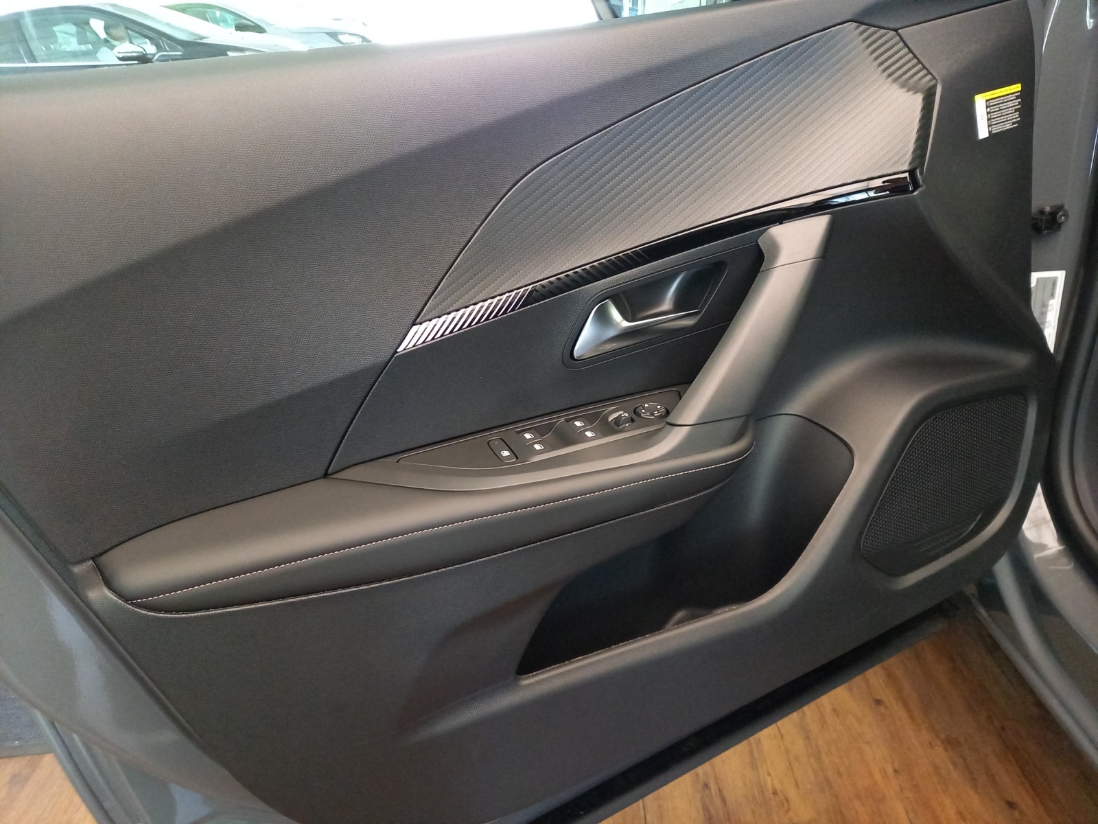 Peugeot 2008 1.2 PureTech 130 Allure Premium