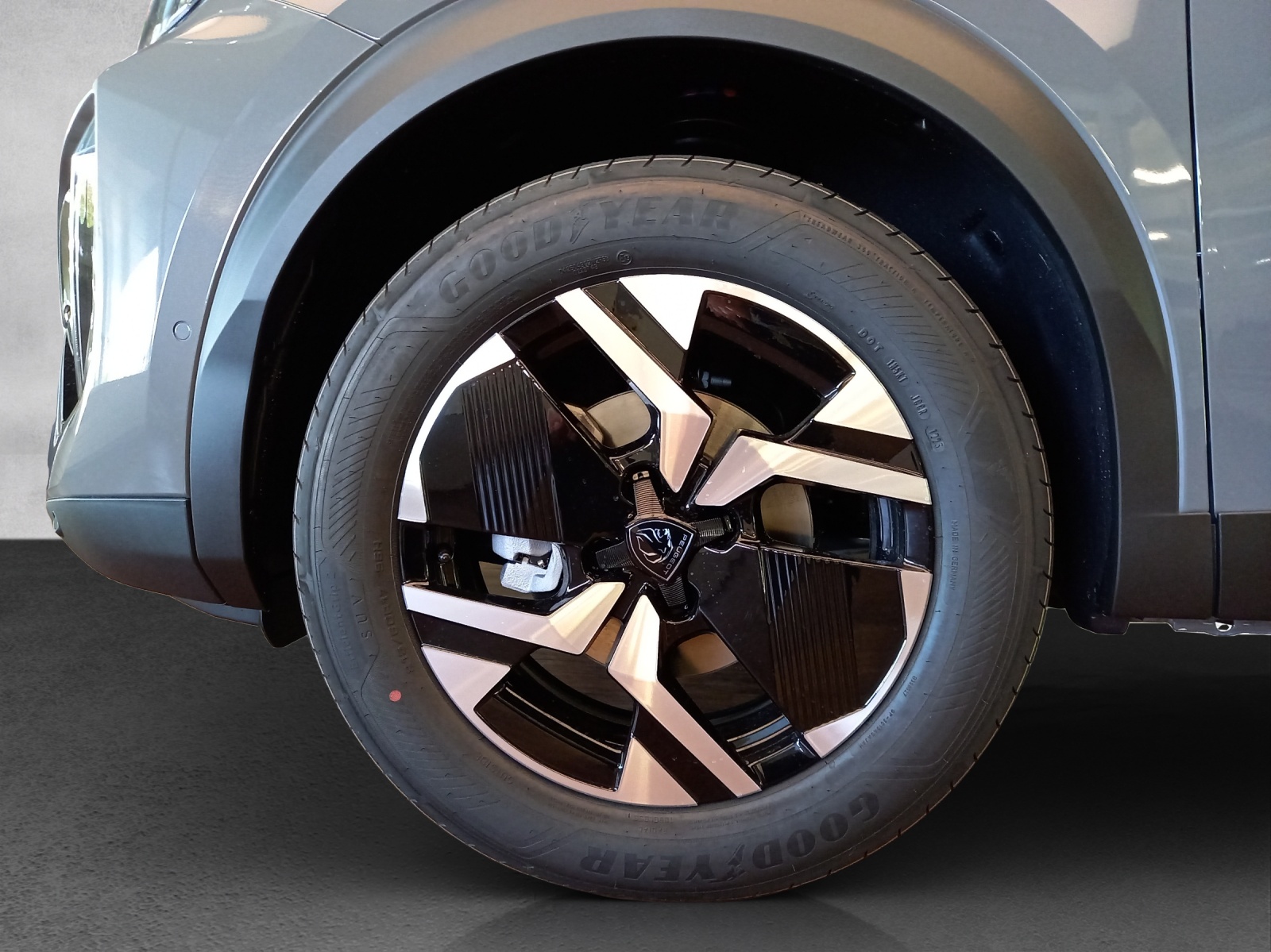 Peugeot 2008 1.2 PureTech 130 Allure Premium