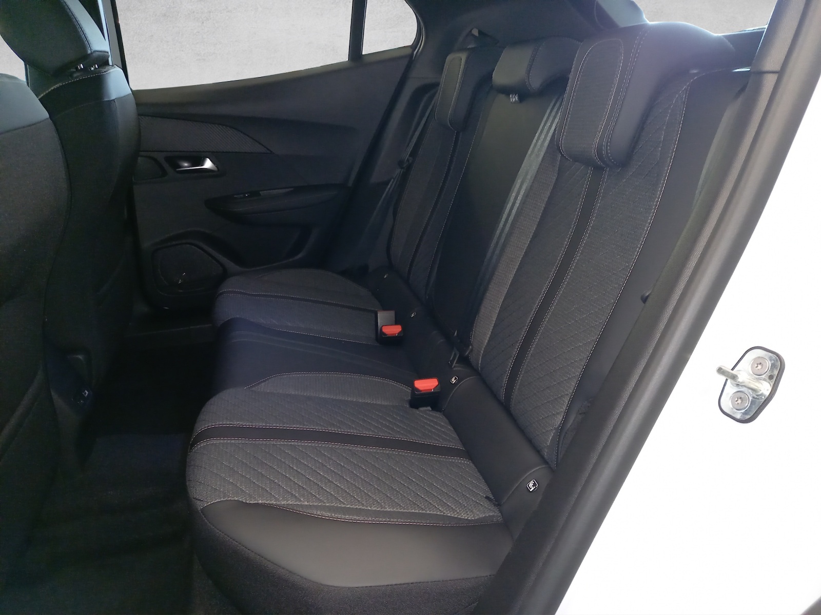 Peugeot 2008 1.2 PureTech 130 Allure Premium
