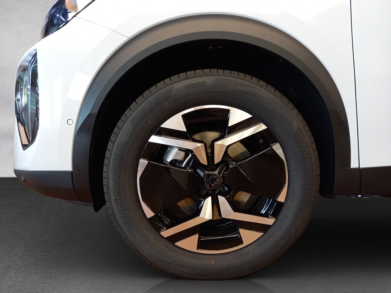 Peugeot 2008 e-GT
