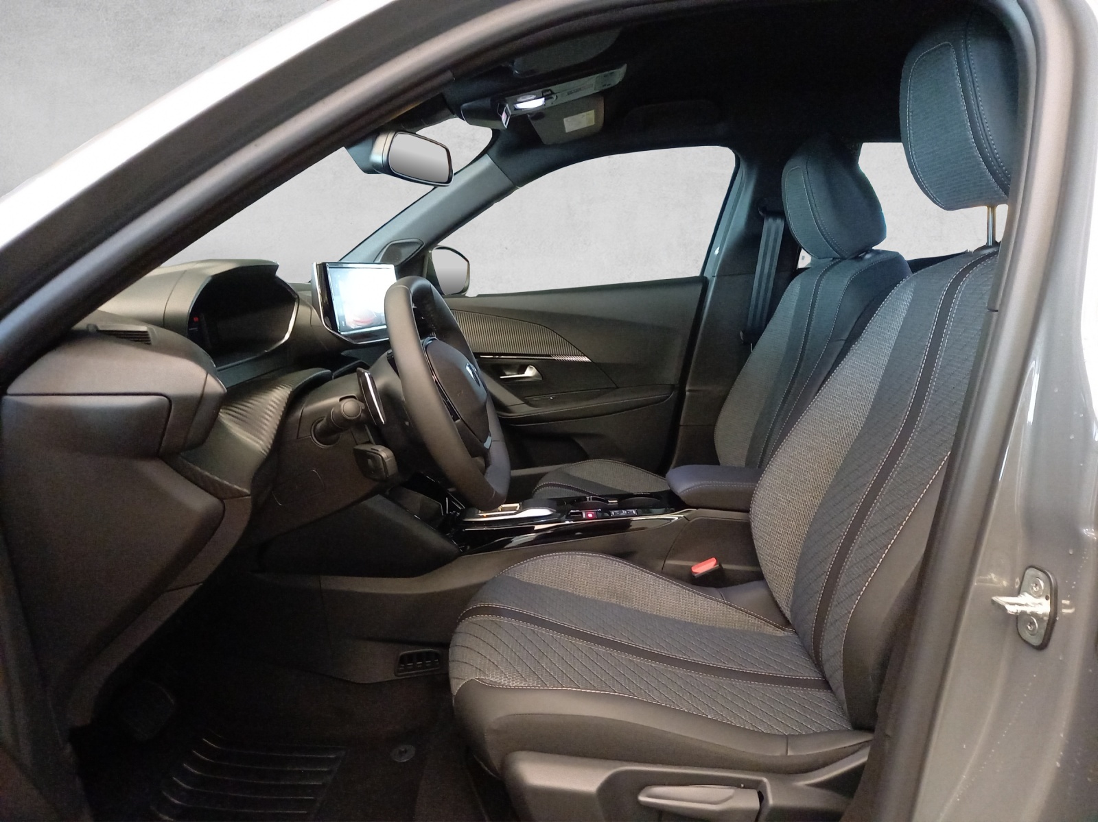 Peugeot 2008 1.2 Hybrid Allure Premium