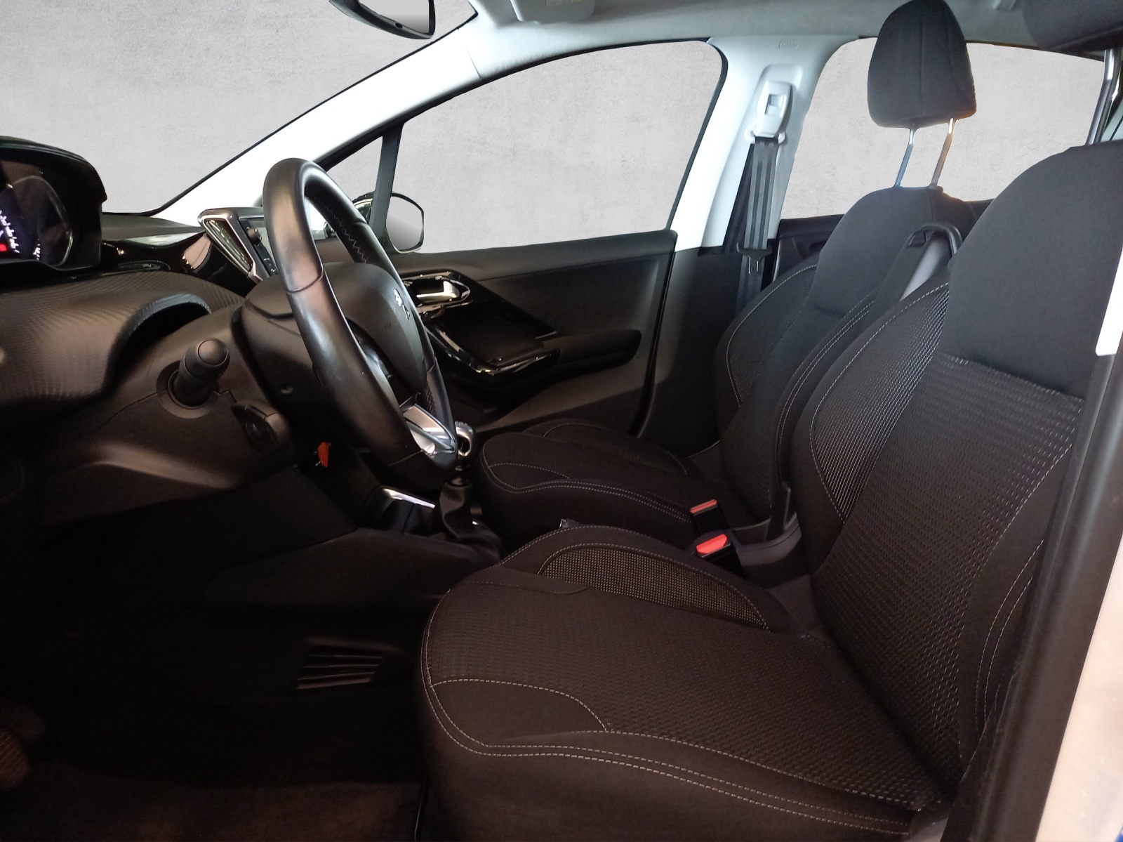 Peugeot 208 1.6 BlueHDi Allure