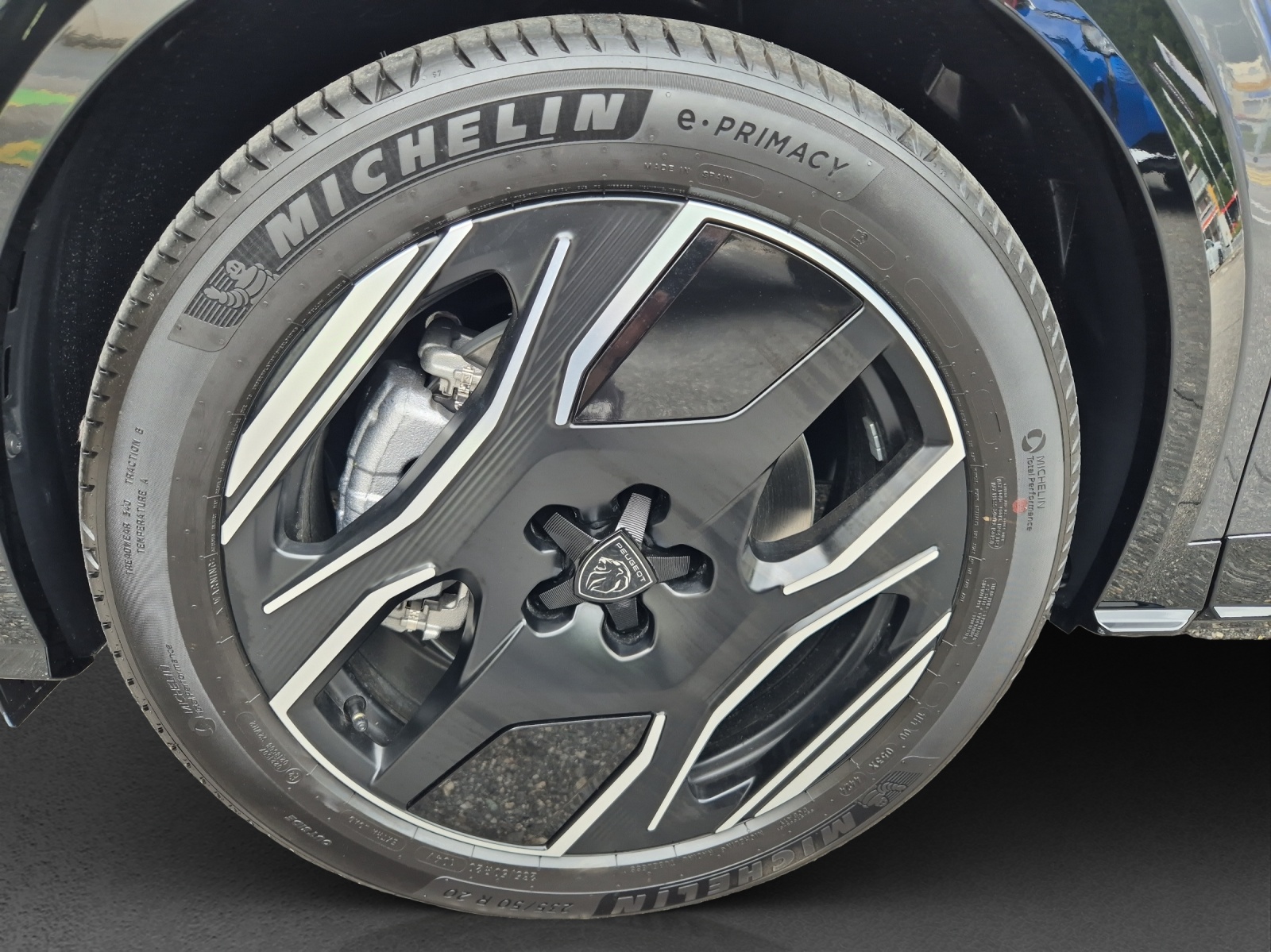 Peugeot 3008 e-Launch Edition AWD