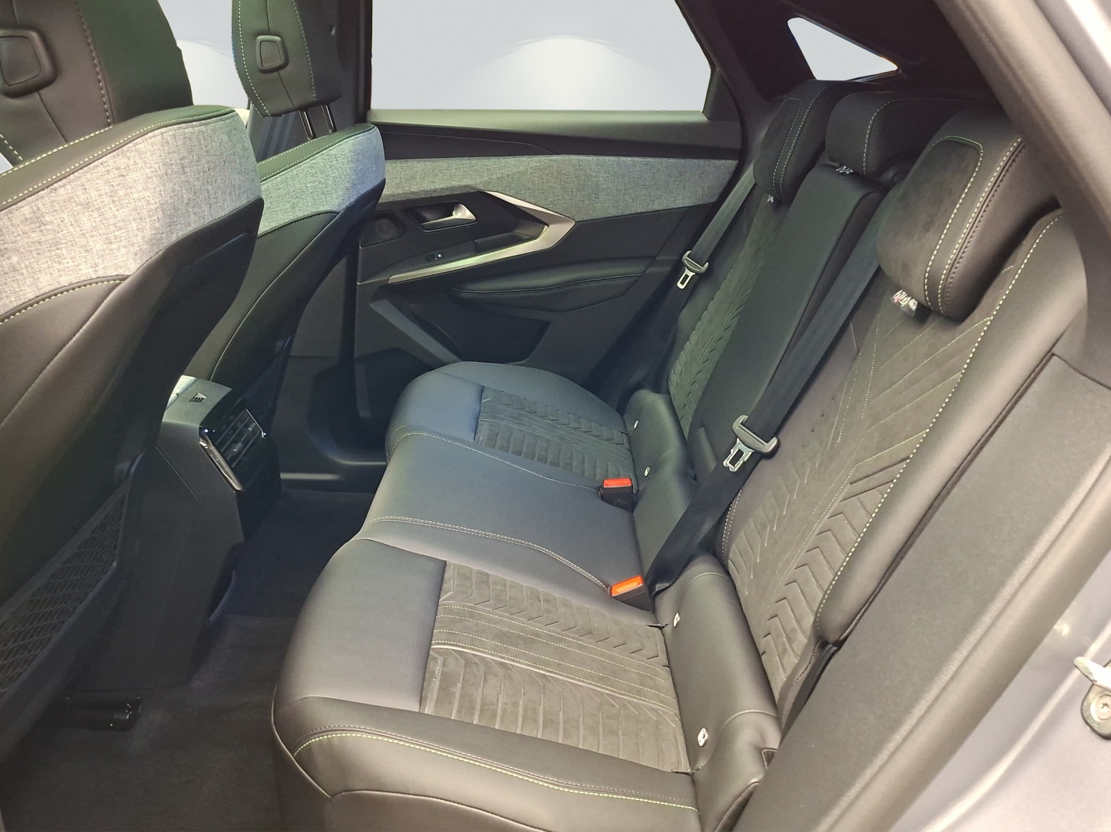 Peugeot 3008 e-Launch Edition AWD