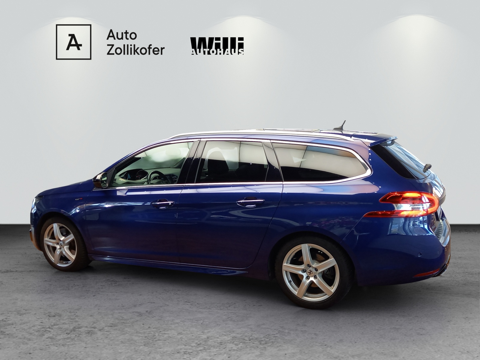 blue PEUGEOT 308