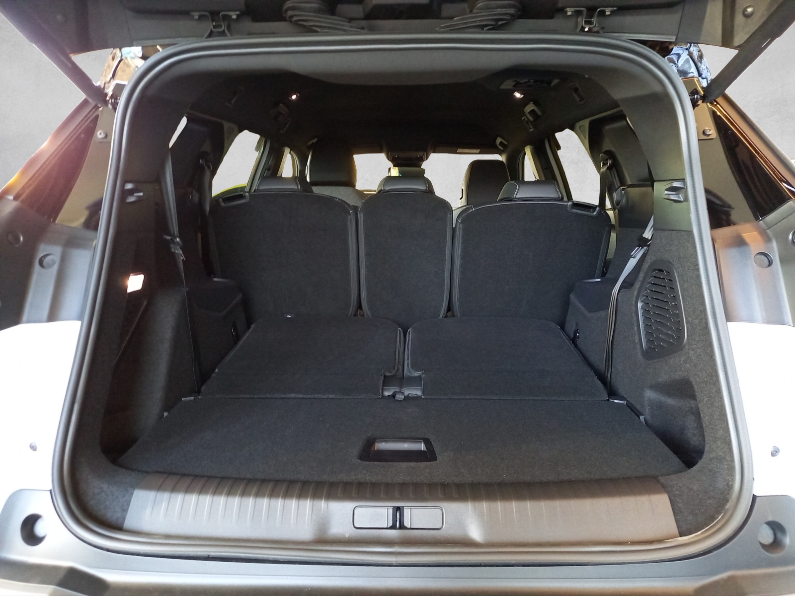 Peugeot 5008 1.2 Hybrid GT