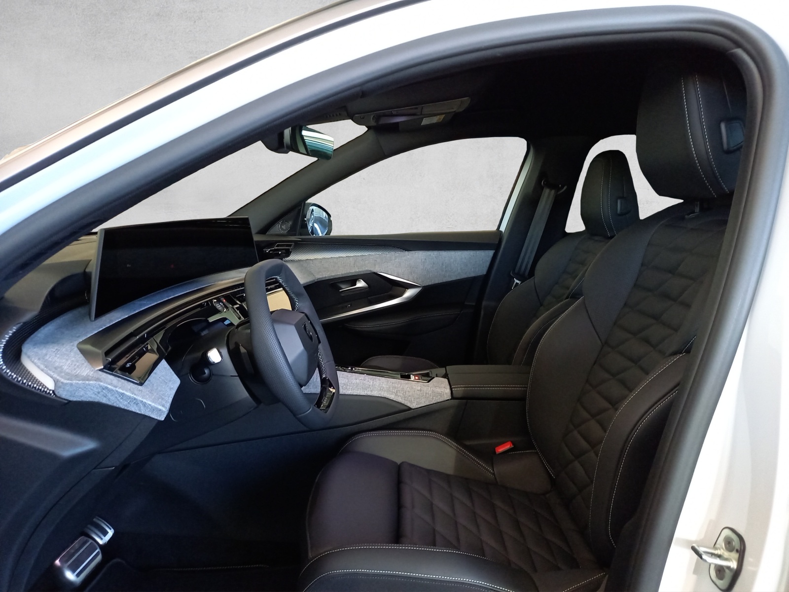 Peugeot 5008 1.2 Hybrid GT