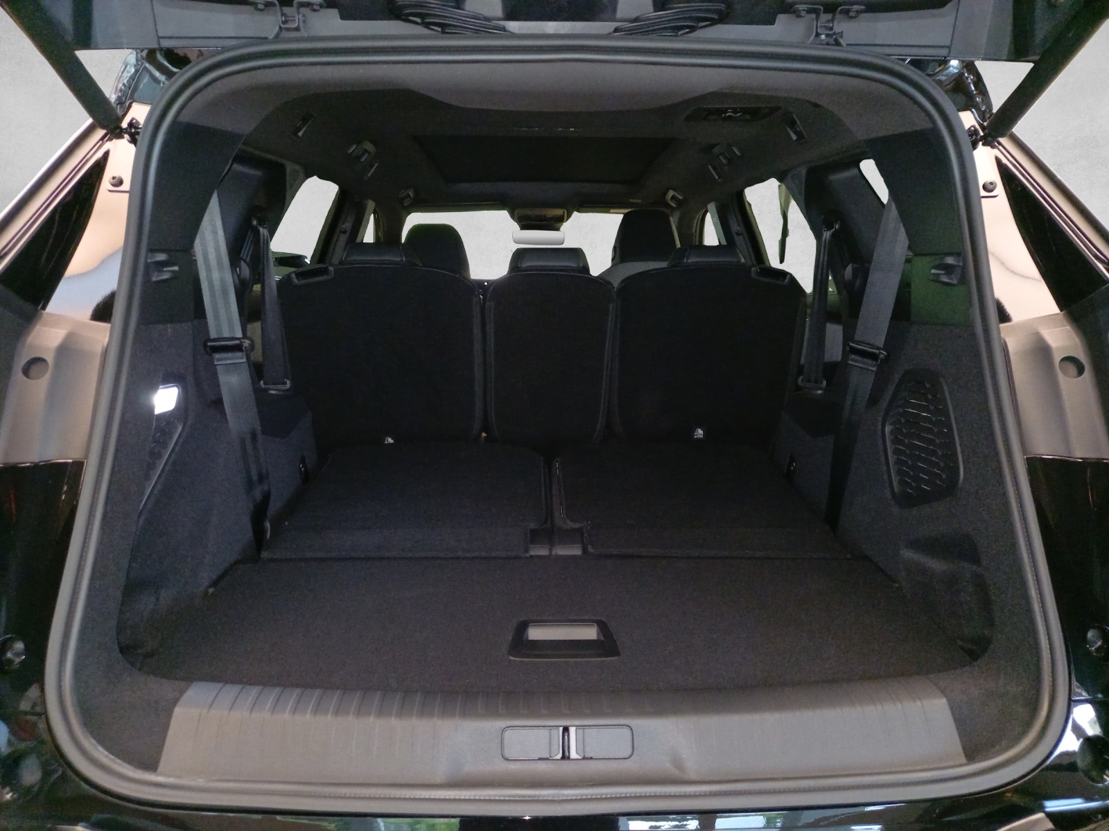 Peugeot 5008 e-Launch Edition AWD