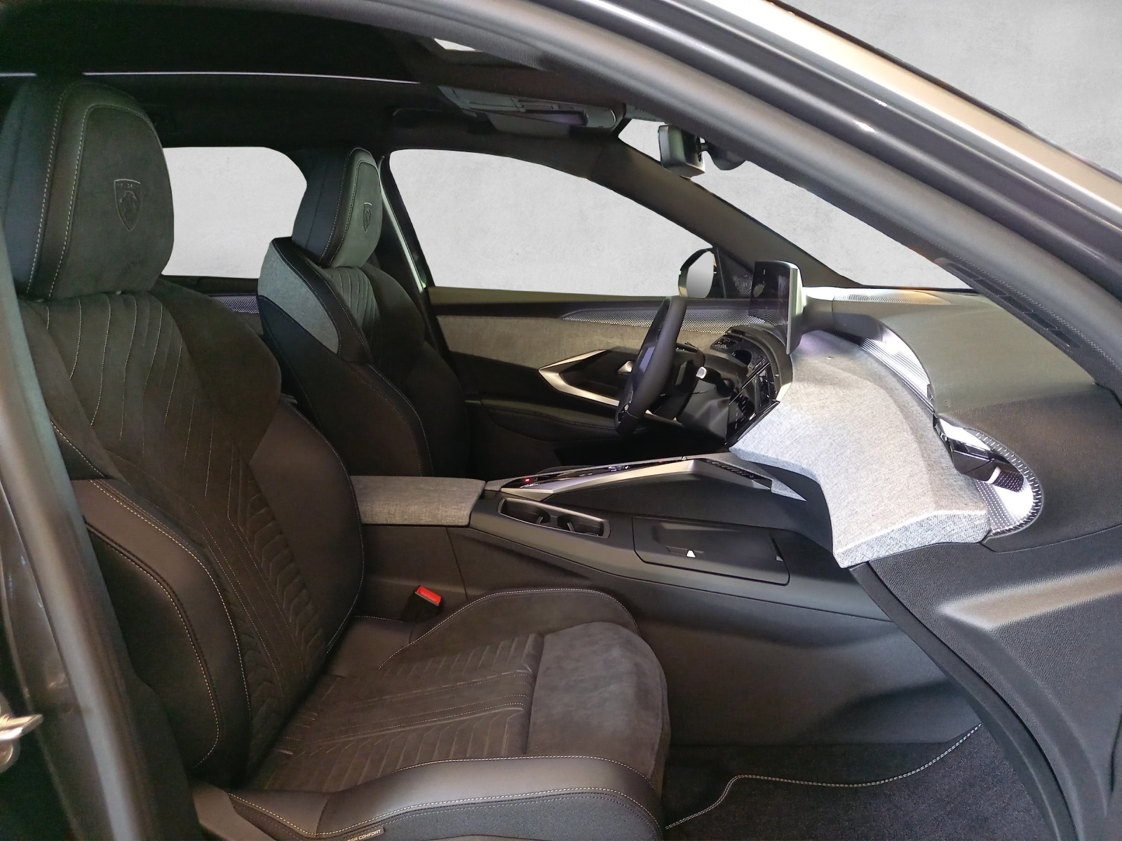 Peugeot 5008 e-Launch Edition AWD