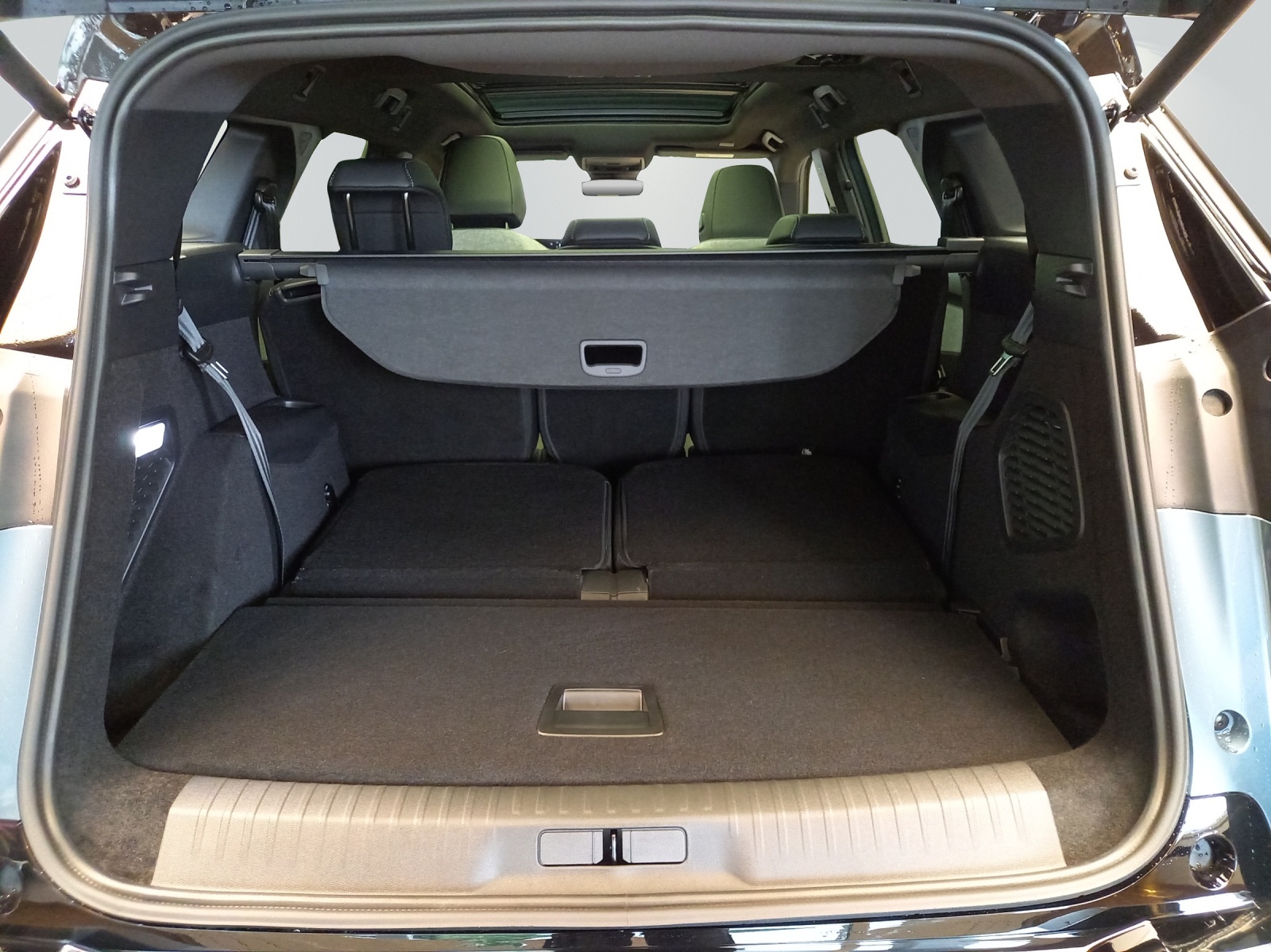Peugeot 5008 e-Launch Edition AWD