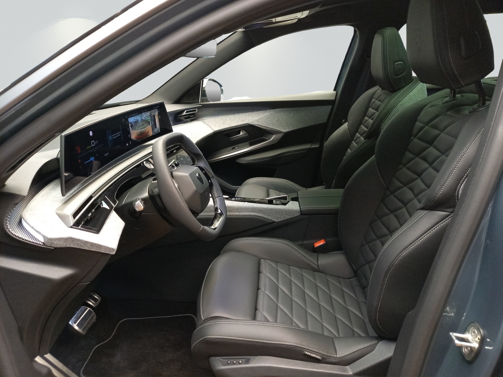 Peugeot 5008 e-Launch Edition AWD