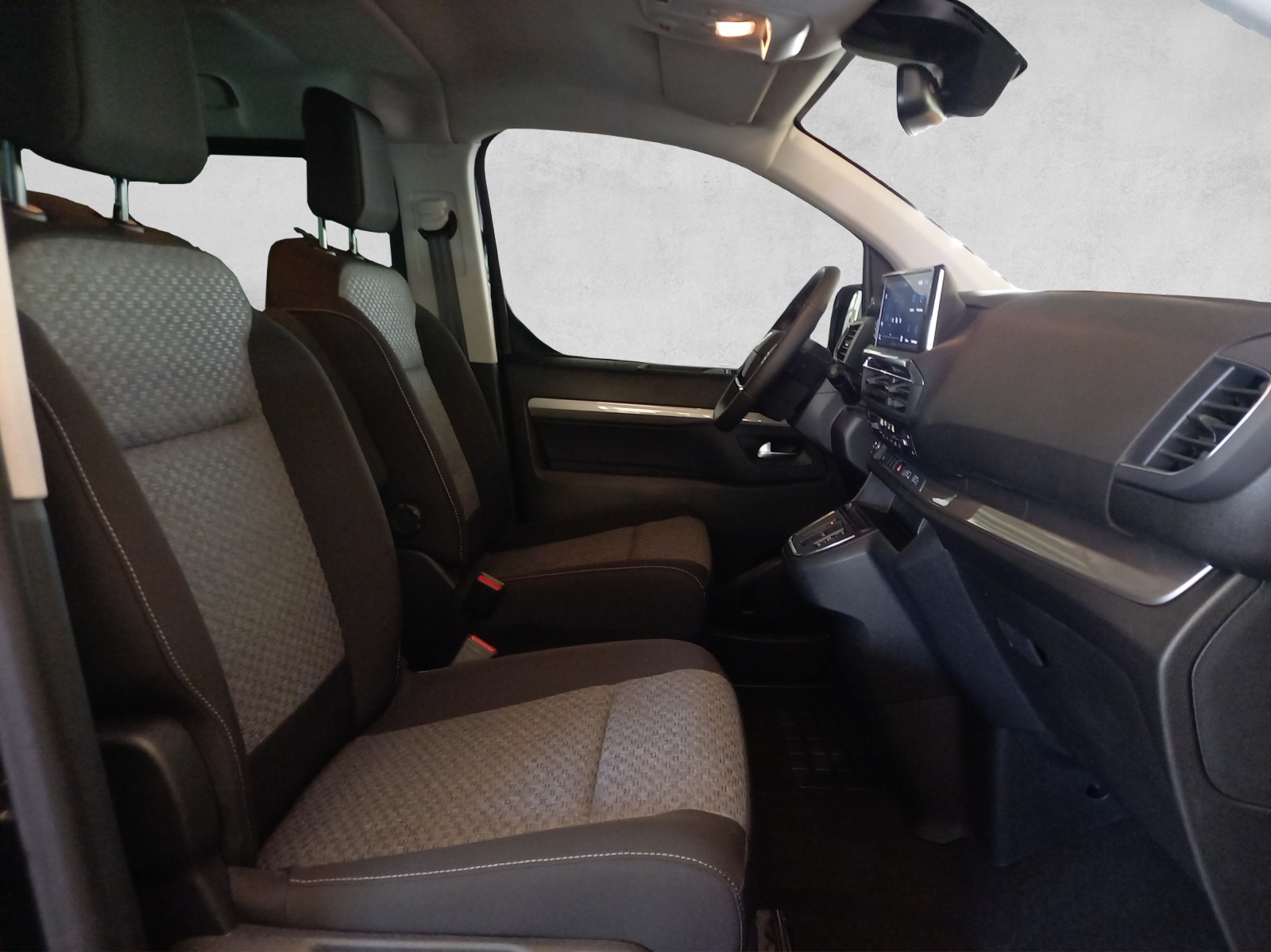 Peugeot Traveller Standard 2.0 BlueHDi 180 Business S-S