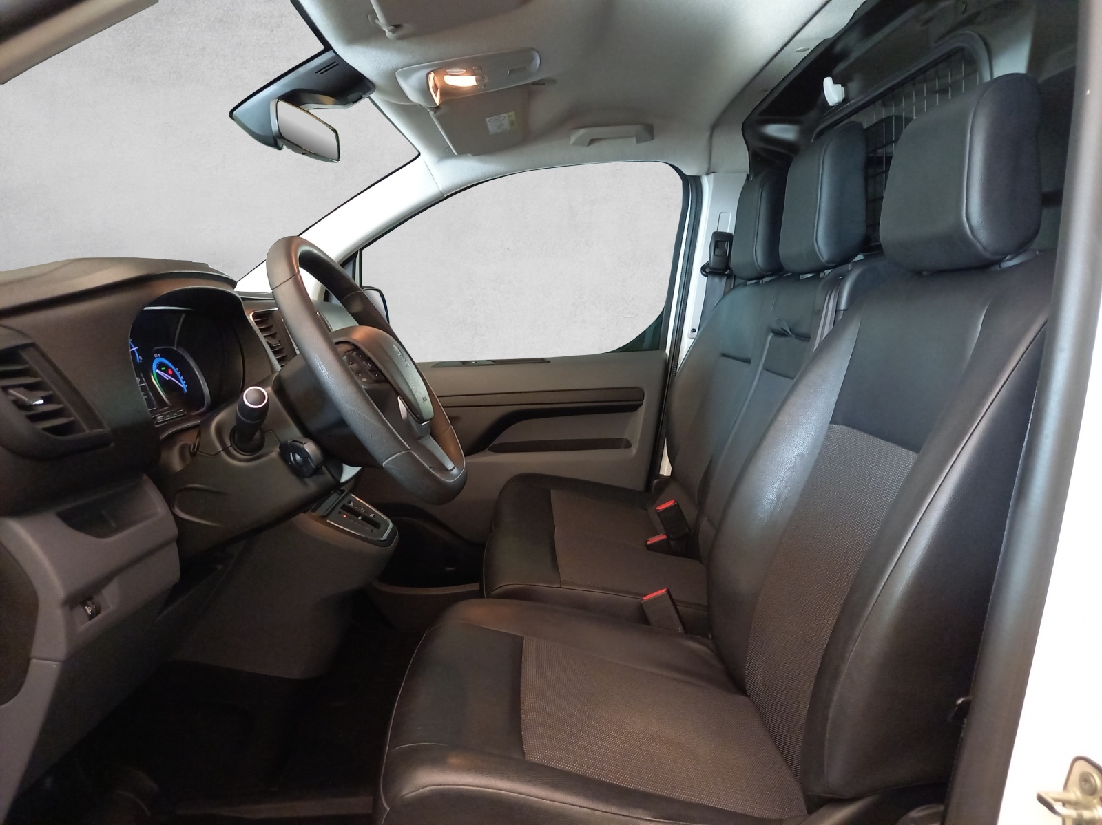 Peugeot e-Expert Kaw. Standard 50 kWh Premium